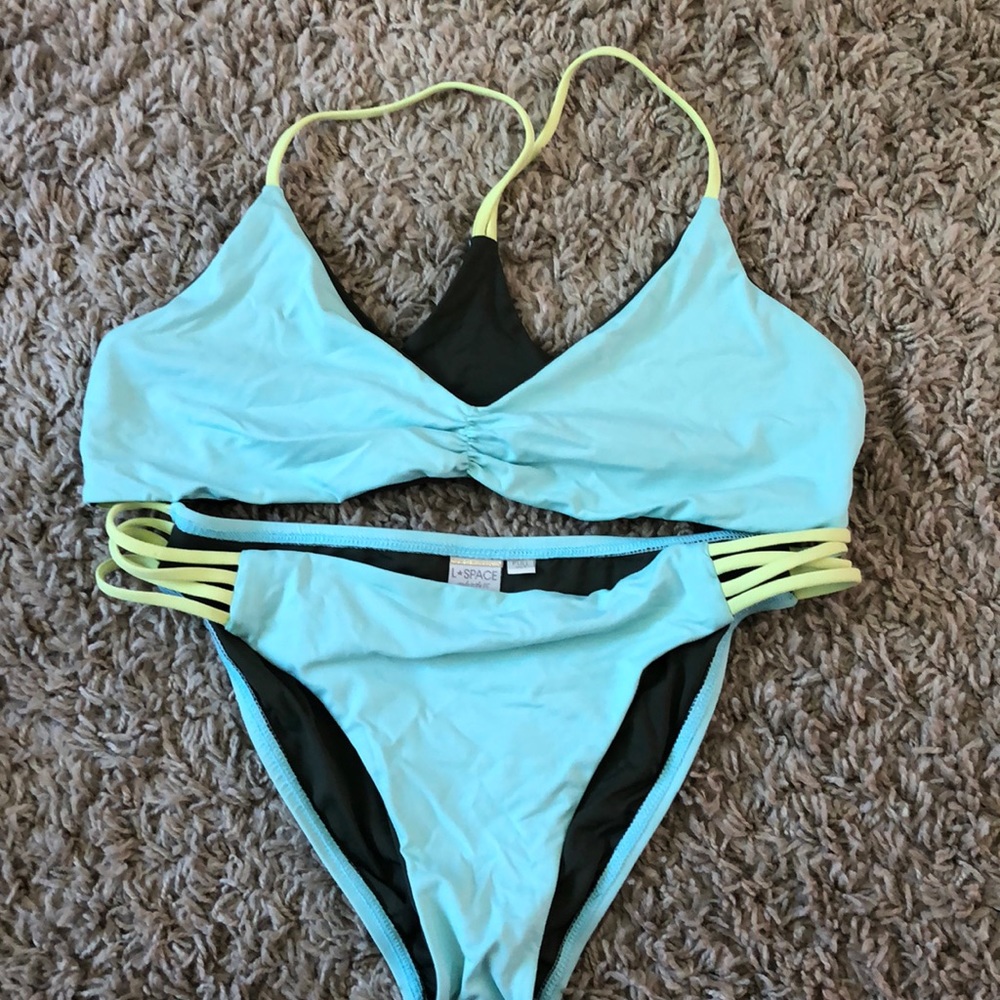 L space bikini
